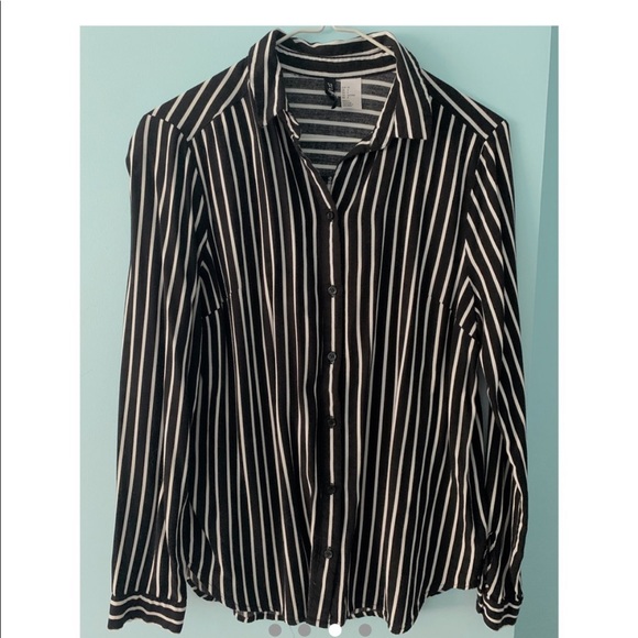 [2 for $15] H&M Divided Stripe Blouse - Picture 3 of 3